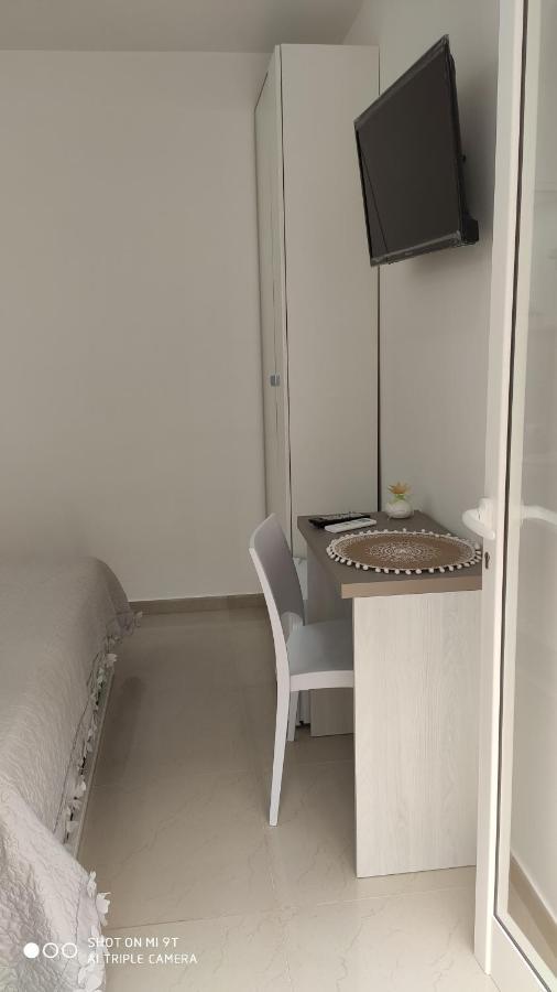 B&B Oplonti Resort Torre Annunziata Εξωτερικό φωτογραφία
